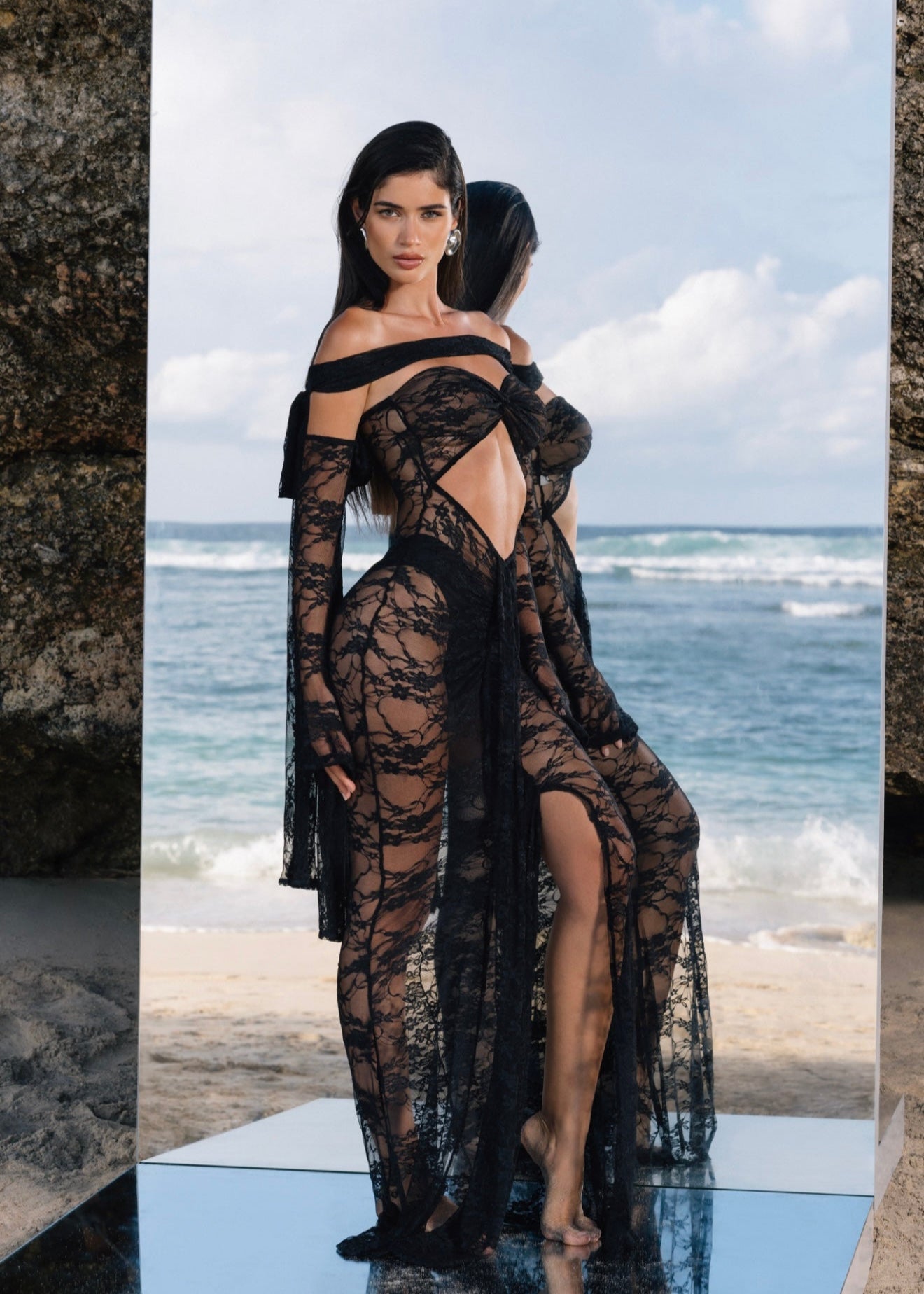 THE BLACK LACE DRESS